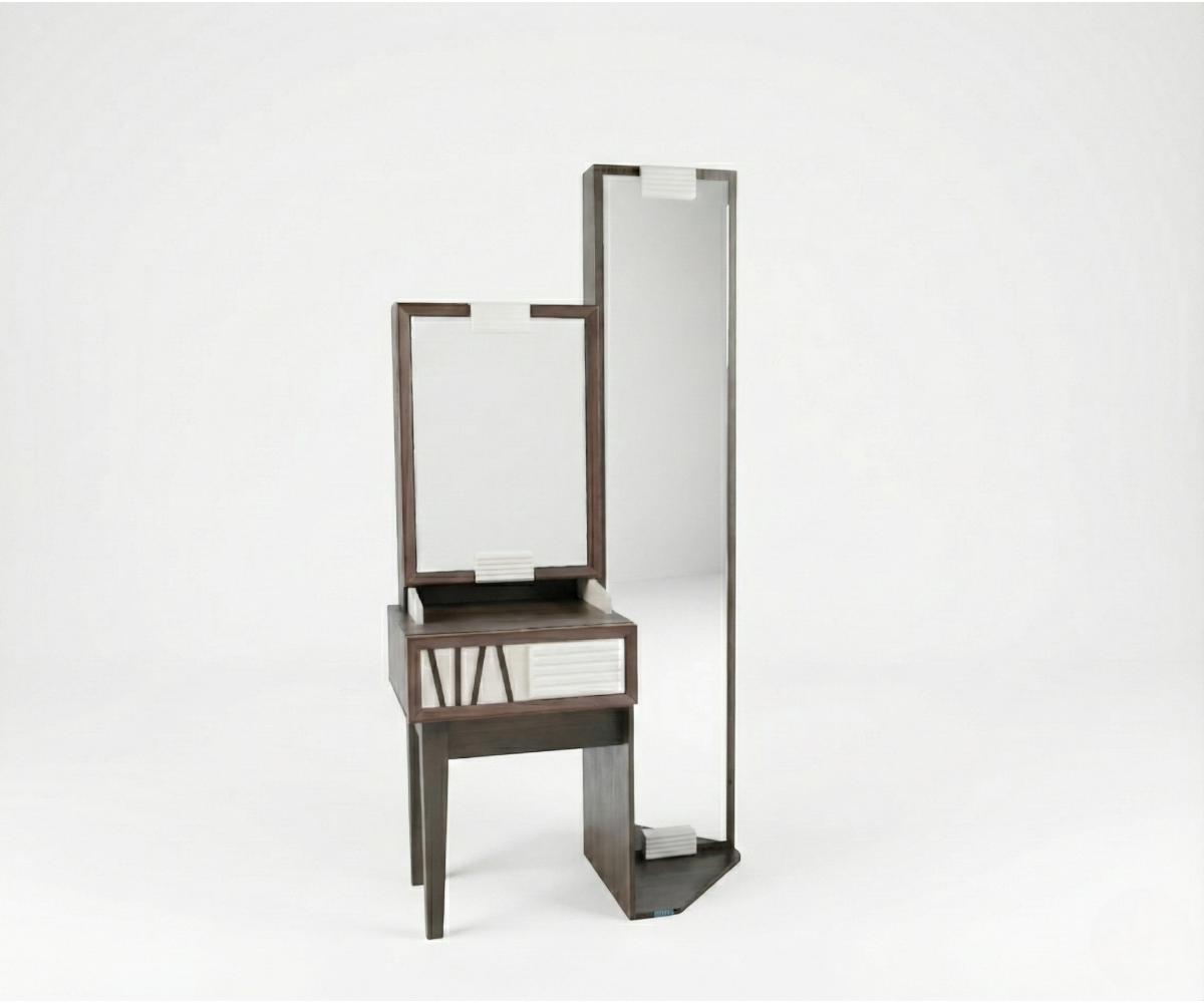 KBAD016 Andiana King Bee