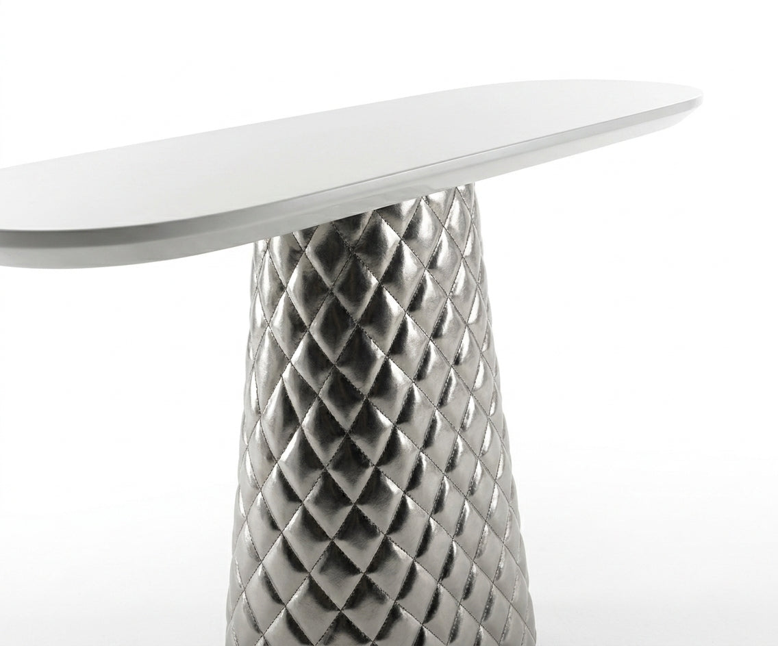 CS15 silver pillar console beneath a gilt mirror in a warm hallway