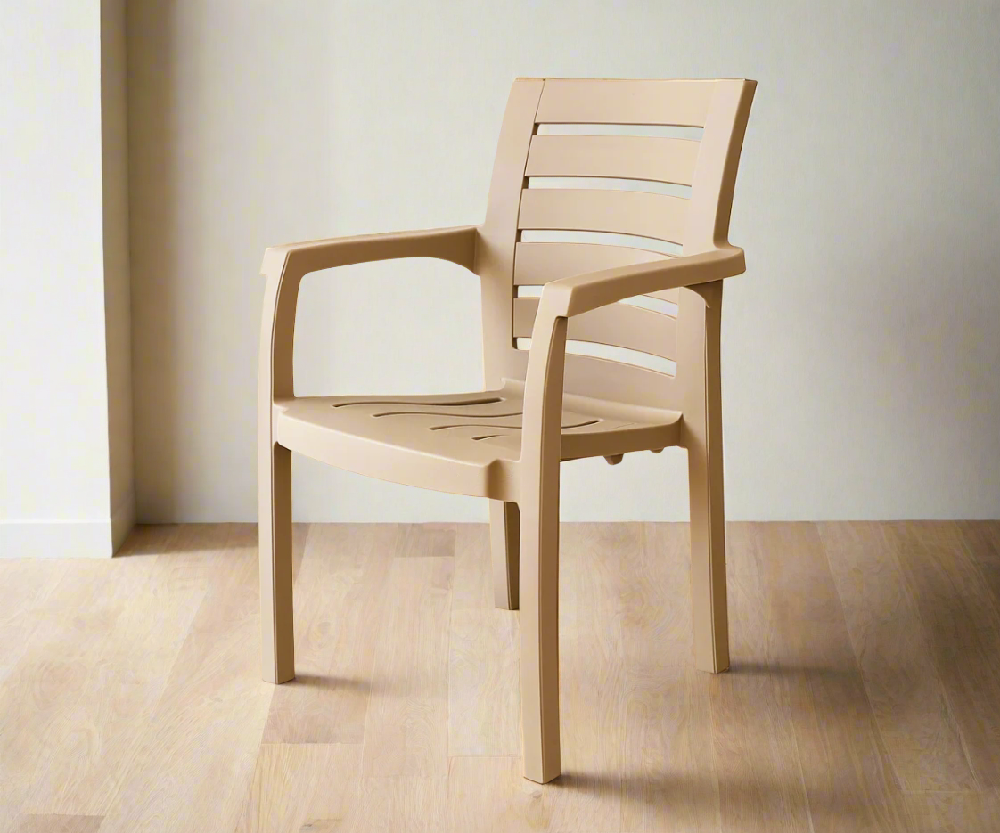 CT012 HANIMELI slat-back plastic armchair, angled view on a wood floor