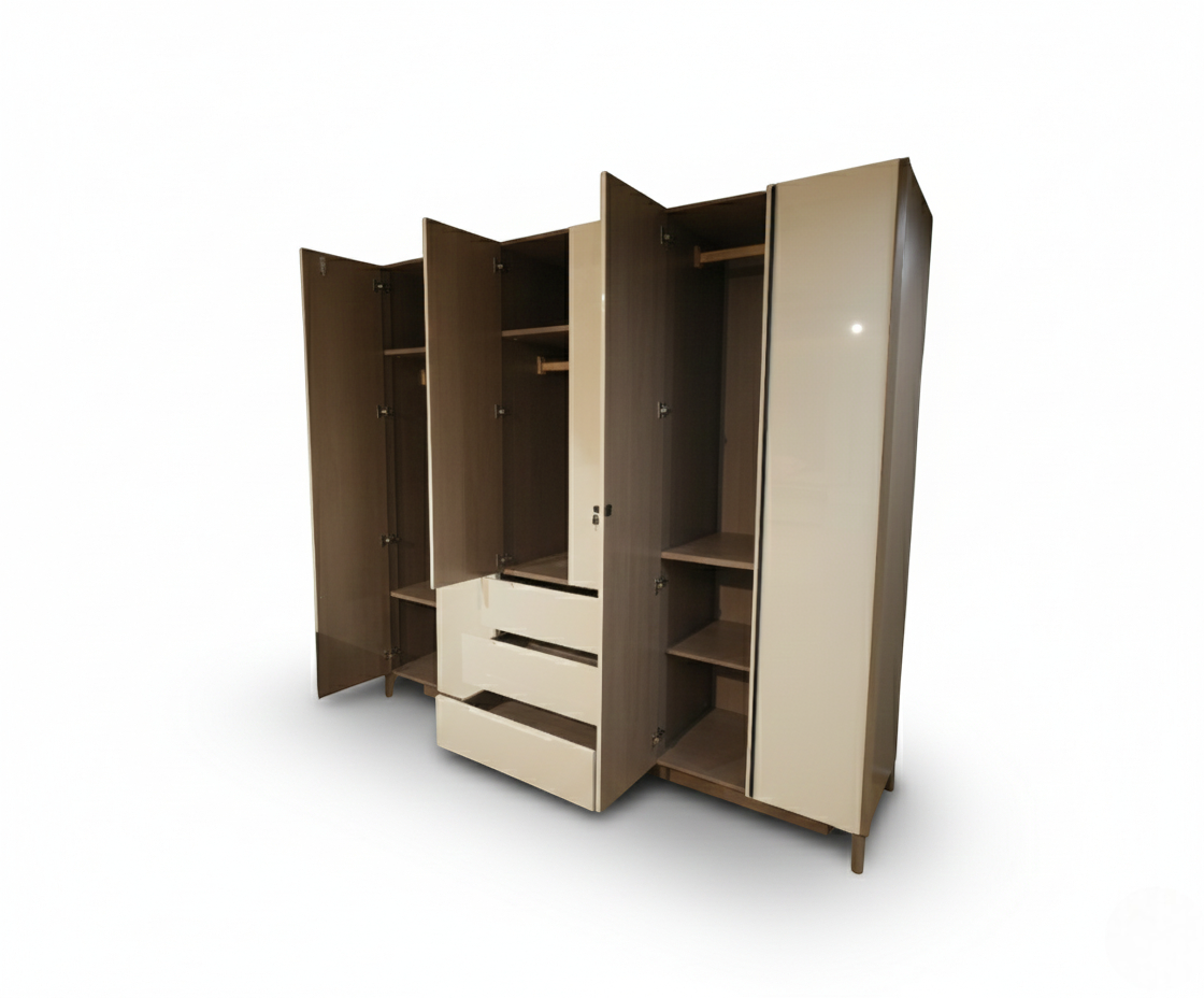 D607-D602 high-gloss cream bedroom set staged in a warm wood-panelled room