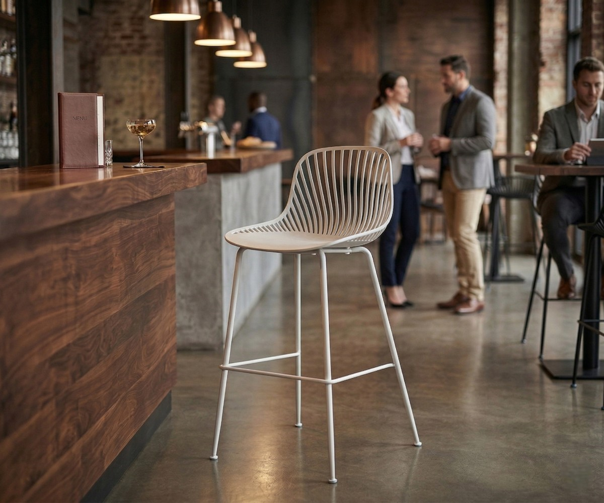 D881 OUTDOOR BAR CHAIR White