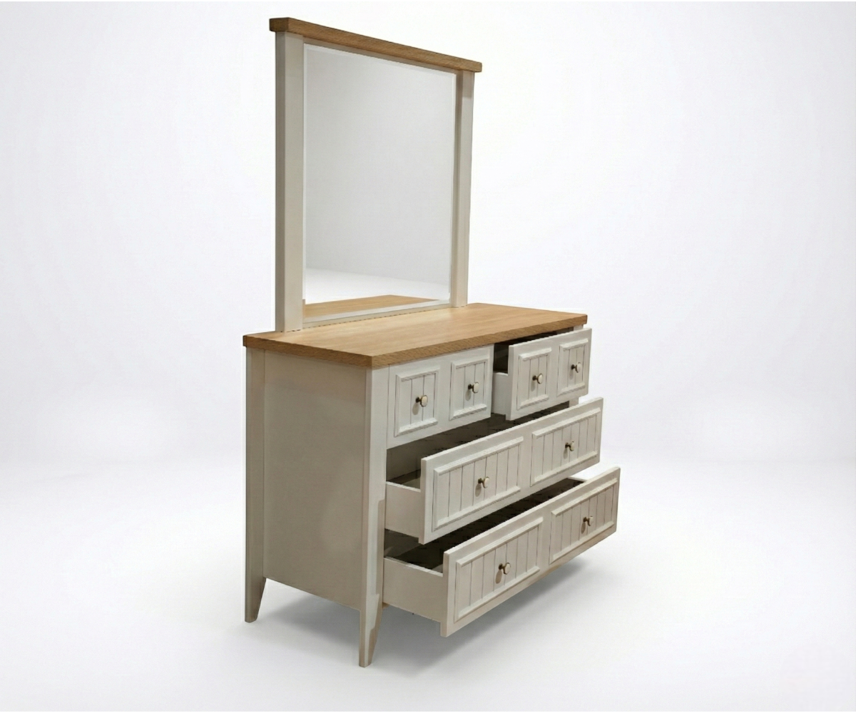 LORA Chic White Bedroom