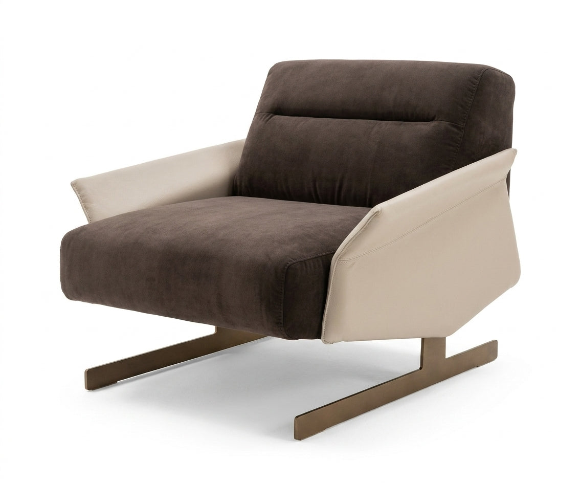 EDESSA ARMCHAIR