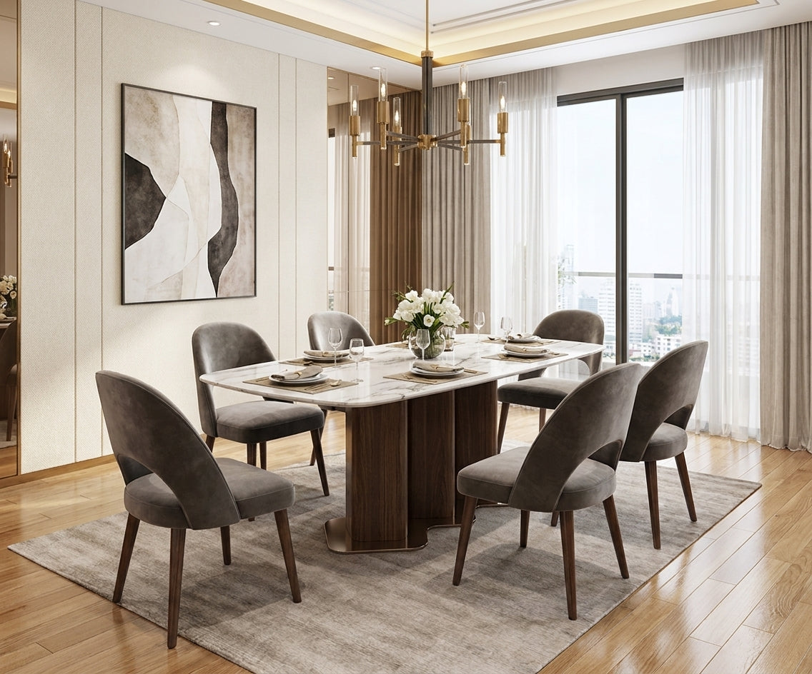 692/2010 DINING TABLE